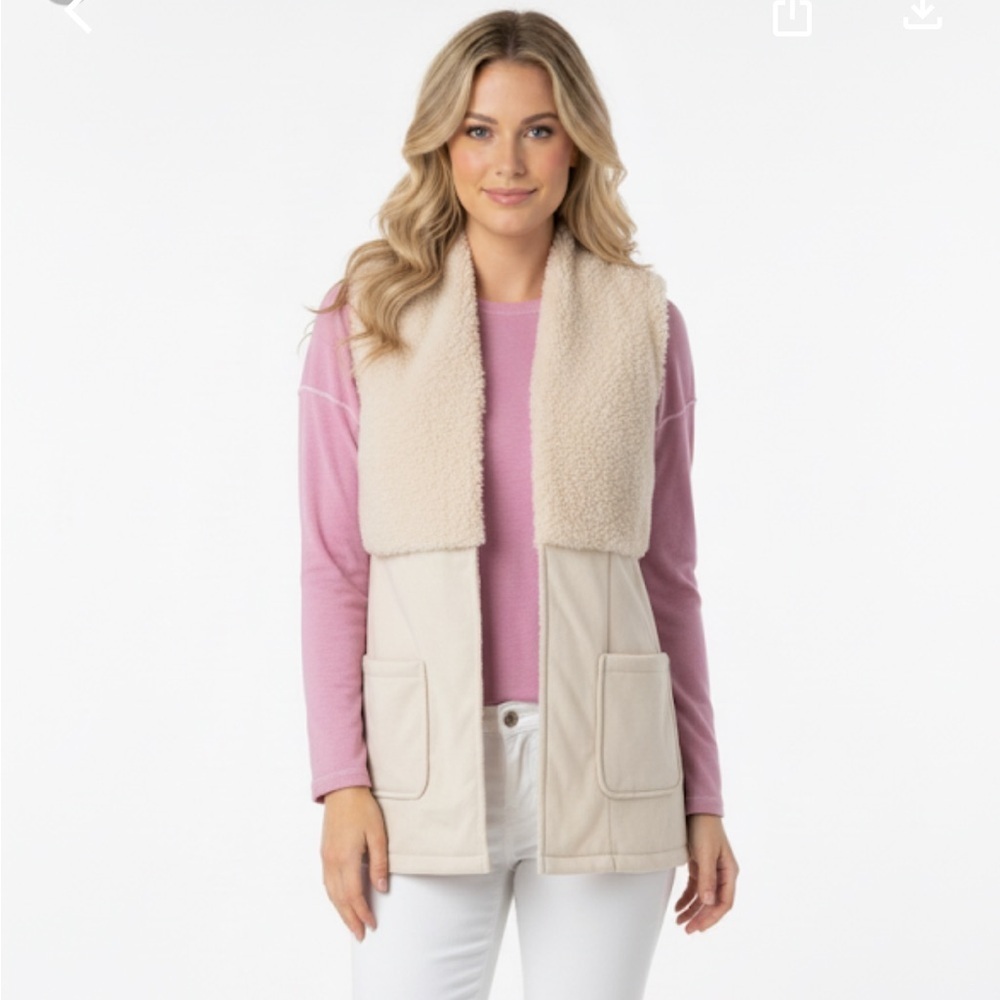 CARMIN size large tan faux fur vest